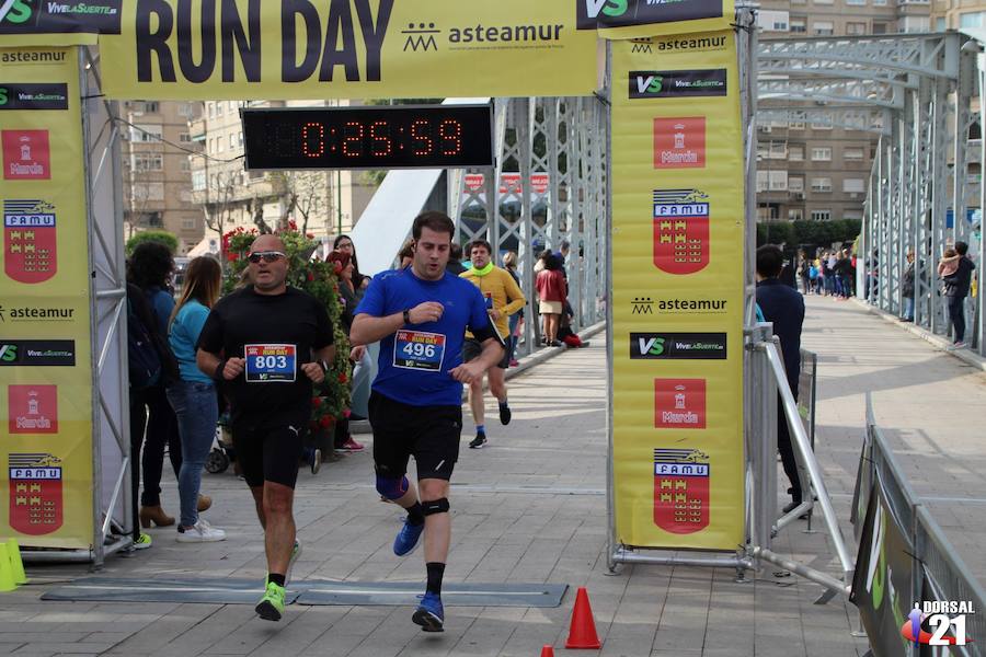 Francisco Pastor gana la prueba con un tiempo de 33:35 minutos en los 10 kilómetros, imponiéndose en féminas Saray Paredes con una marca de 42:15