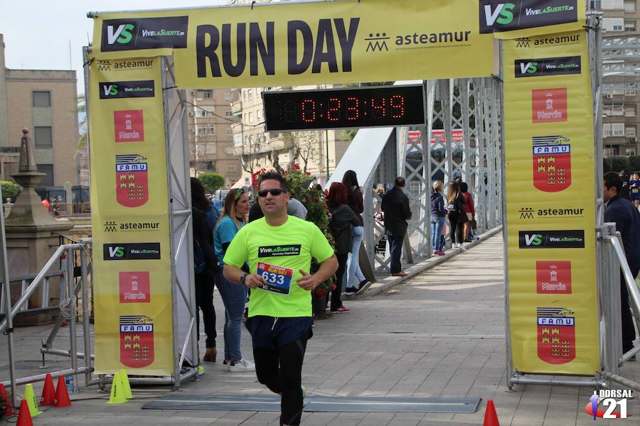 Francisco Pastor gana la prueba con un tiempo de 33:35 minutos en los 10 kilómetros, imponiéndose en féminas Saray Paredes con una marca de 42:15