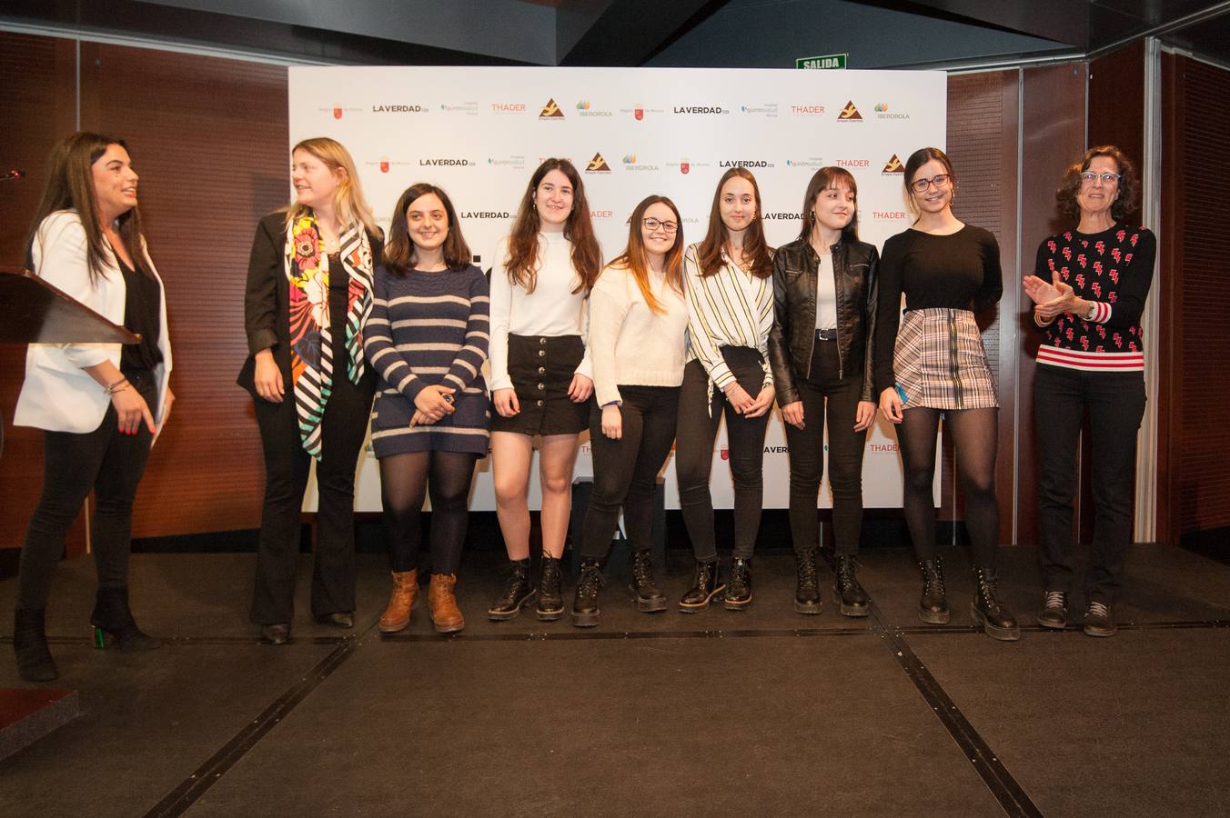 Los grupos Cazanoticias 3.0, Los Metamórficos, Weare2, Chiripifláuticos, Los Periodistas sin Fronteras y Diario IP, ganadores de la décima edición del concurso escolar 'Mi Periódico Digital'