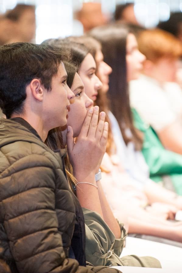 Los grupos Cazanoticias 3.0, Los Metamórficos, Weare2, Chiripifláuticos, Los Periodistas sin Fronteras y Diario IP, ganadores de la décima edición del concurso escolar 'Mi Periódico Digital'