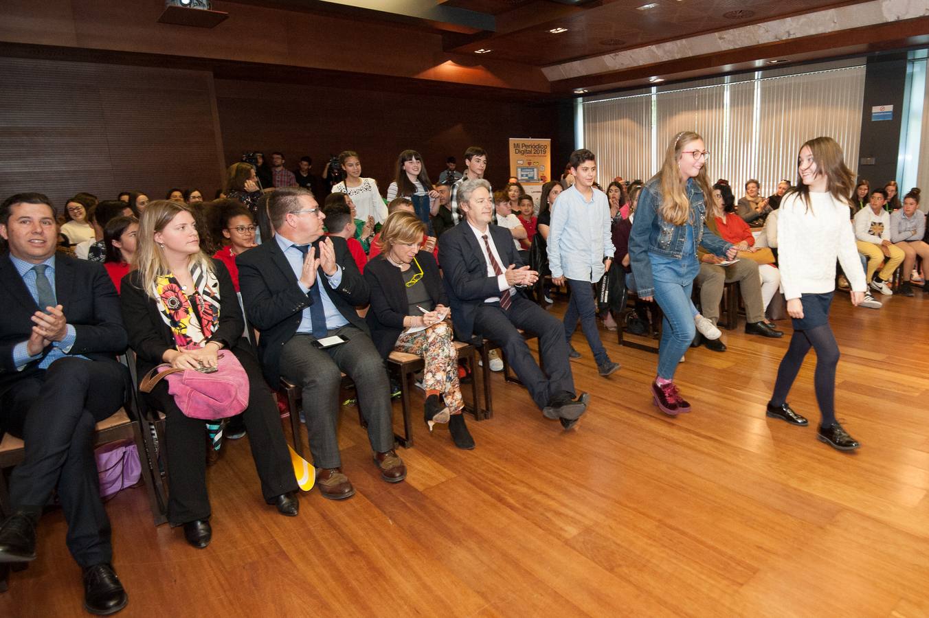 Los grupos Cazanoticias 3.0, Los Metamórficos, Weare2, Chiripifláuticos, Los Periodistas sin Fronteras y Diario IP, ganadores de la décima edición del concurso escolar 'Mi Periódico Digital'