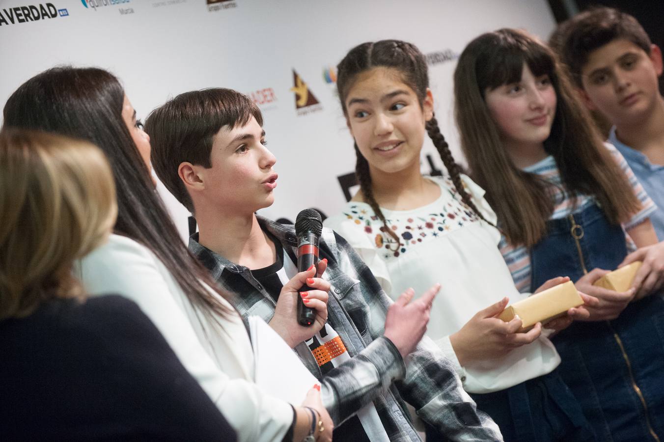 Los grupos Cazanoticias 3.0, Los Metamórficos, Weare2, Chiripifláuticos, Los Periodistas sin Fronteras y Diario IP, ganadores de la décima edición del concurso escolar 'Mi Periódico Digital'