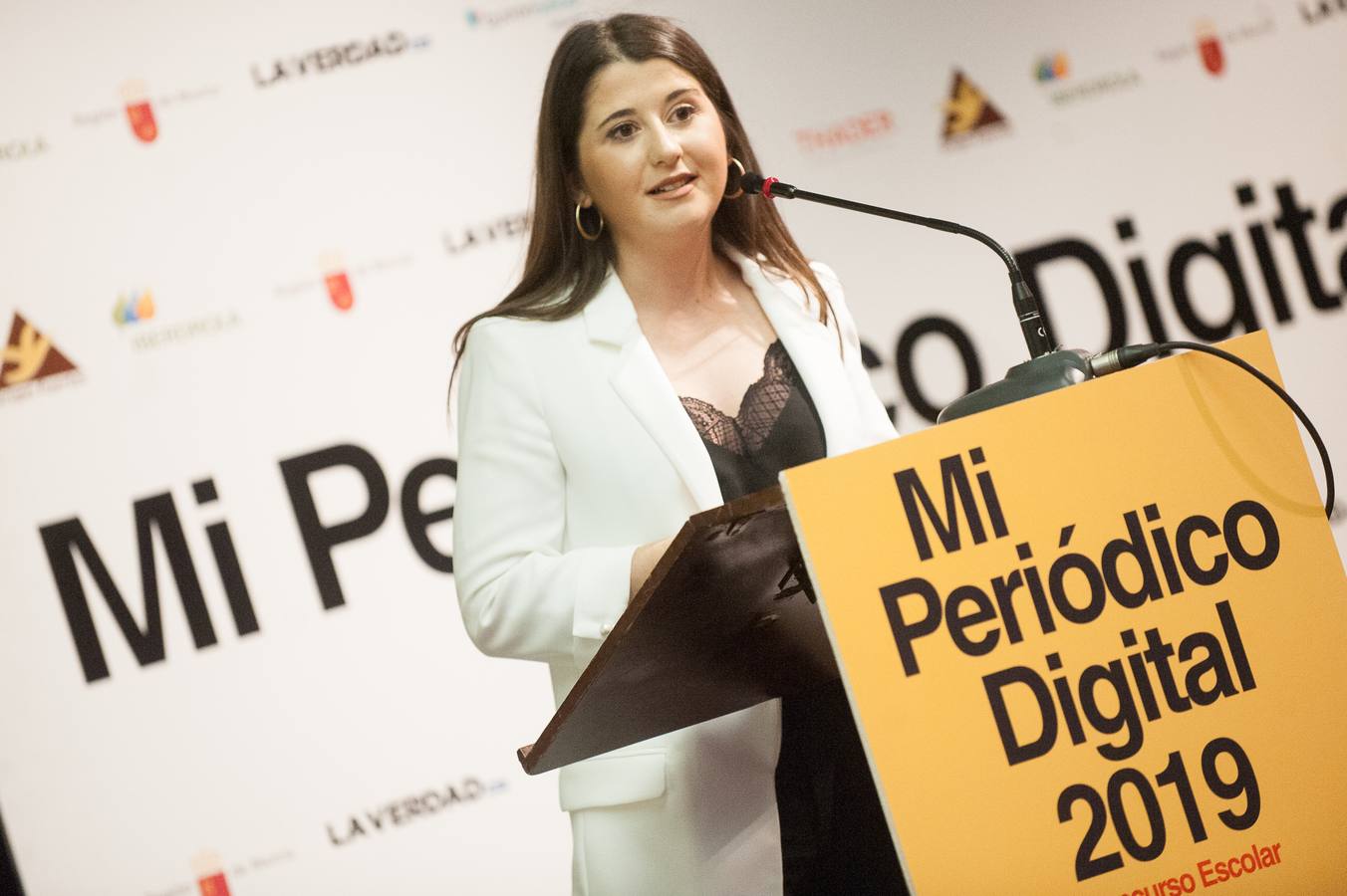 Los grupos Cazanoticias 3.0, Los Metamórficos, Weare2, Chiripifláuticos, Los Periodistas sin Fronteras y Diario IP, ganadores de la décima edición del concurso escolar 'Mi Periódico Digital'