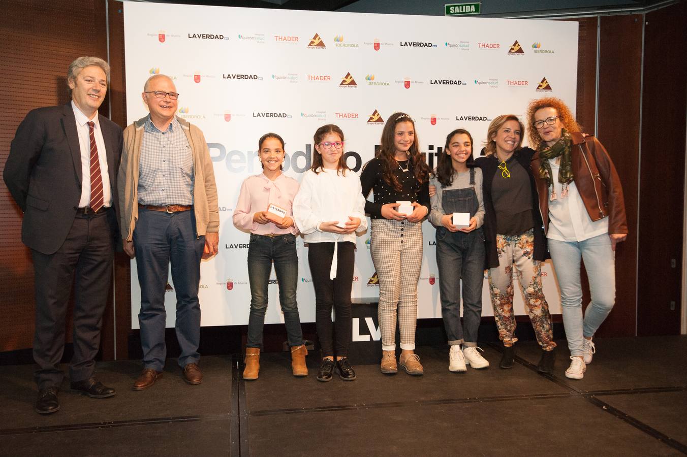 Los grupos Cazanoticias 3.0, Los Metamórficos, Weare2, Chiripifláuticos, Los Periodistas sin Fronteras y Diario IP, ganadores de la décima edición del concurso escolar 'Mi Periódico Digital'