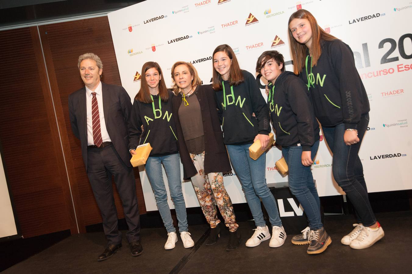 Los grupos Cazanoticias 3.0, Los Metamórficos, Weare2, Chiripifláuticos, Los Periodistas sin Fronteras y Diario IP, ganadores de la décima edición del concurso escolar 'Mi Periódico Digital'