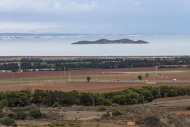 Imagen de archivo de explotaciones agrarias junto al Mar Menor. 