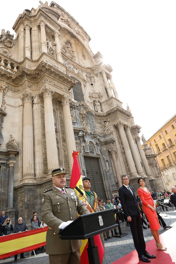 El acto estuvo presidido por el teniente general Jefe de la Fuerza Terrestre del Ejército de Tierra, Juan Gómez de Salazar Mínguez, actuando como Madrina la directora de la Orquesta Sinfónica de la Región de Murcia, Virginia Martínez Fernández