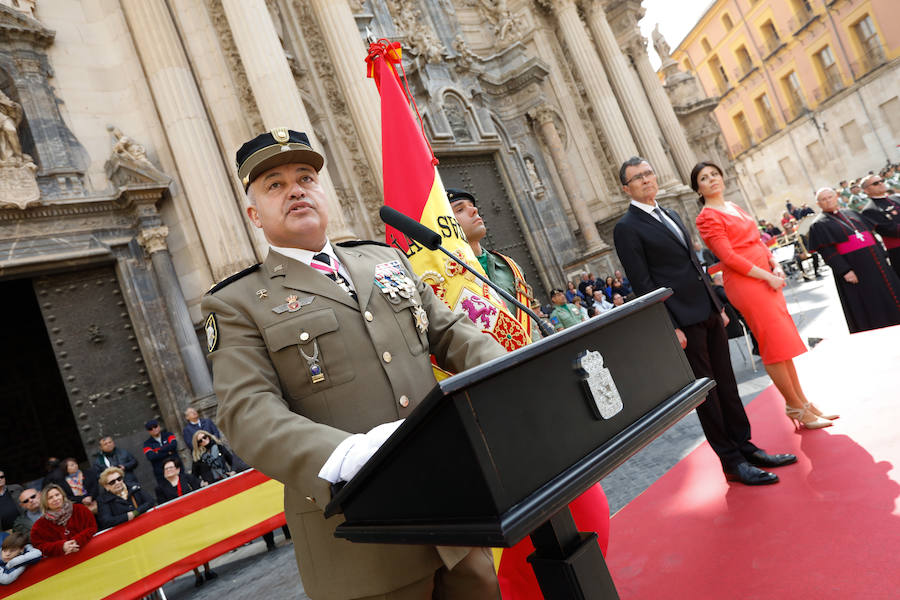 El acto estuvo presidido por el teniente general Jefe de la Fuerza Terrestre del Ejército de Tierra, Juan Gómez de Salazar Mínguez, actuando como Madrina la directora de la Orquesta Sinfónica de la Región de Murcia, Virginia Martínez Fernández