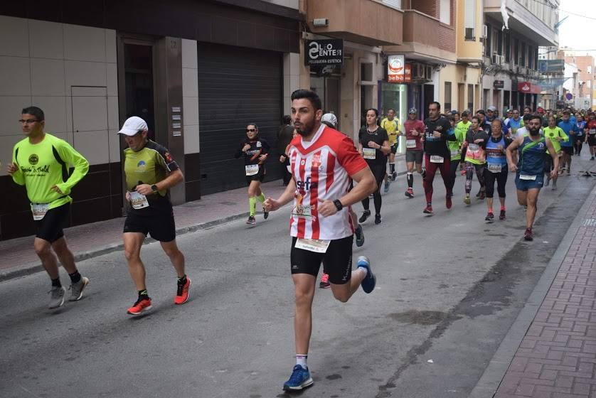 El atleta del Inassa Premium se lleva la prueba con un tiempo de 34:11 minutos, mientras que la corredora del Grupo Alcaraz hace una marca de 44:18