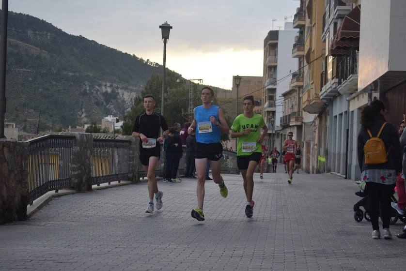 El atleta del Inassa Premium se lleva la prueba con un tiempo de 34:11 minutos, mientras que la corredora del Grupo Alcaraz hace una marca de 44:18