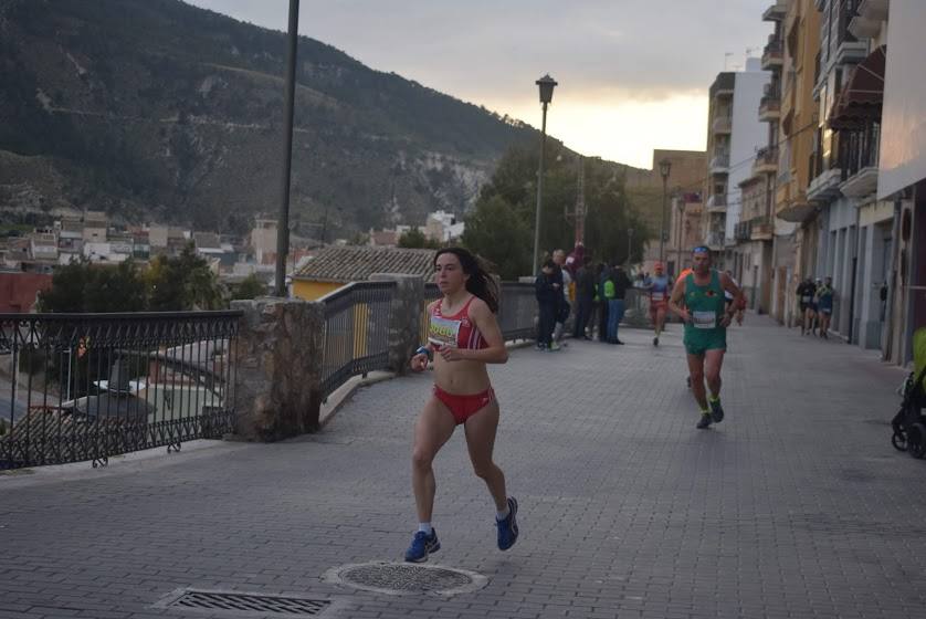 El atleta del Inassa Premium se lleva la prueba con un tiempo de 34:11 minutos, mientras que la corredora del Grupo Alcaraz hace una marca de 44:18