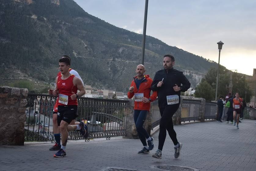 El atleta del Inassa Premium se lleva la prueba con un tiempo de 34:11 minutos, mientras que la corredora del Grupo Alcaraz hace una marca de 44:18