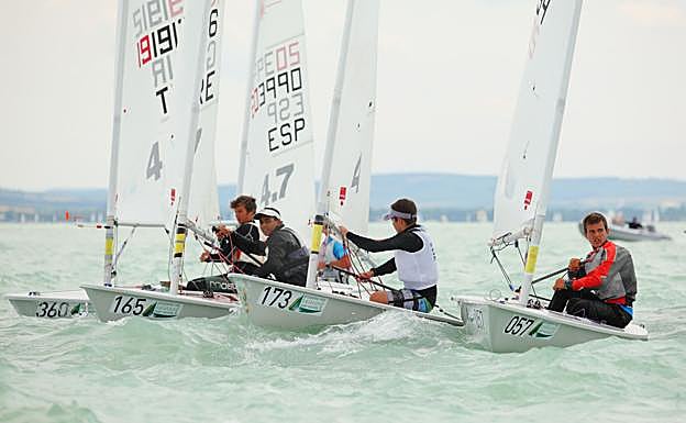 Rafa de la Hoz, a la derecha, en acción. 