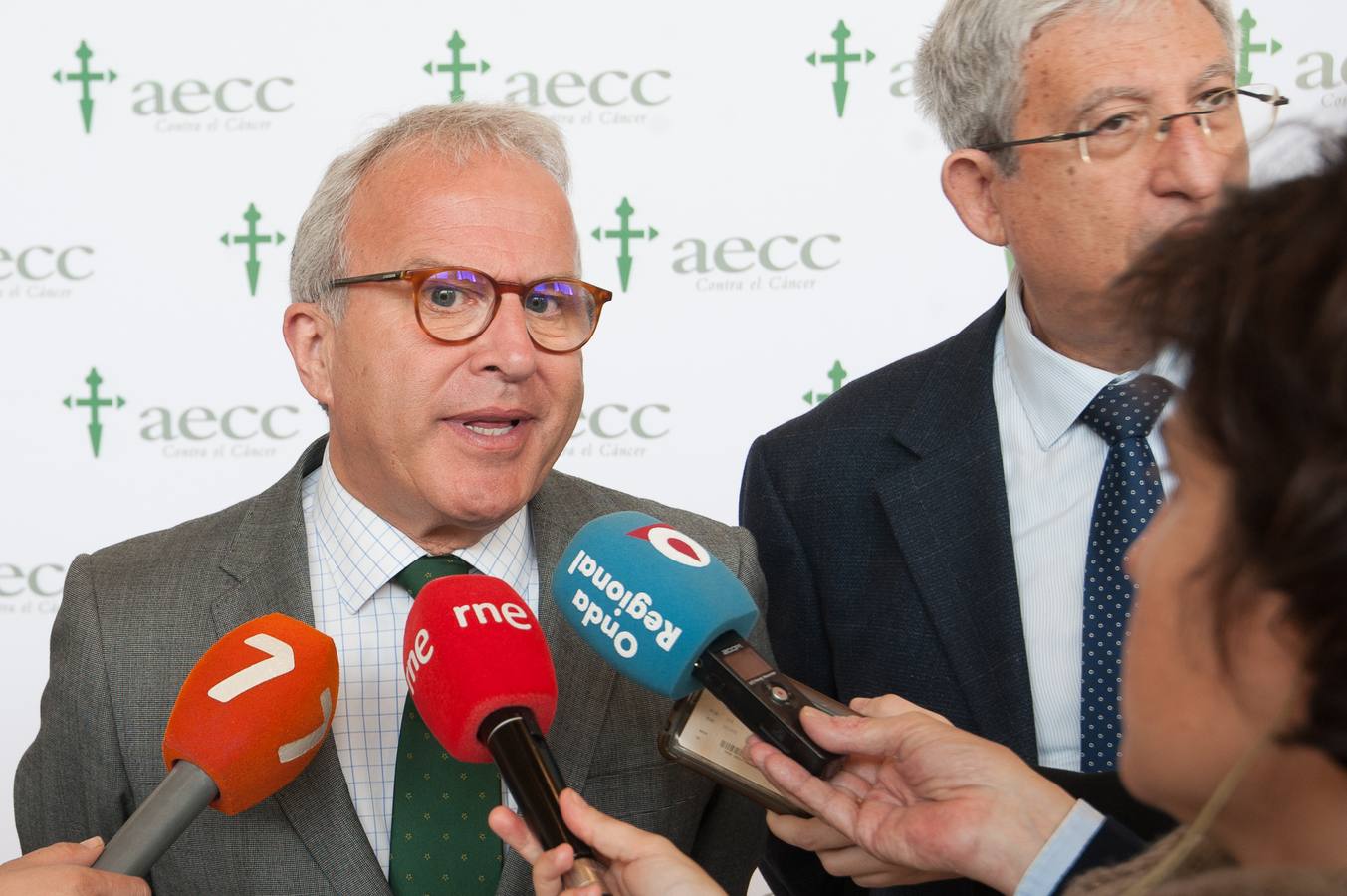 La enfermedad no solo afecta al paciente; las familias también requieren atención