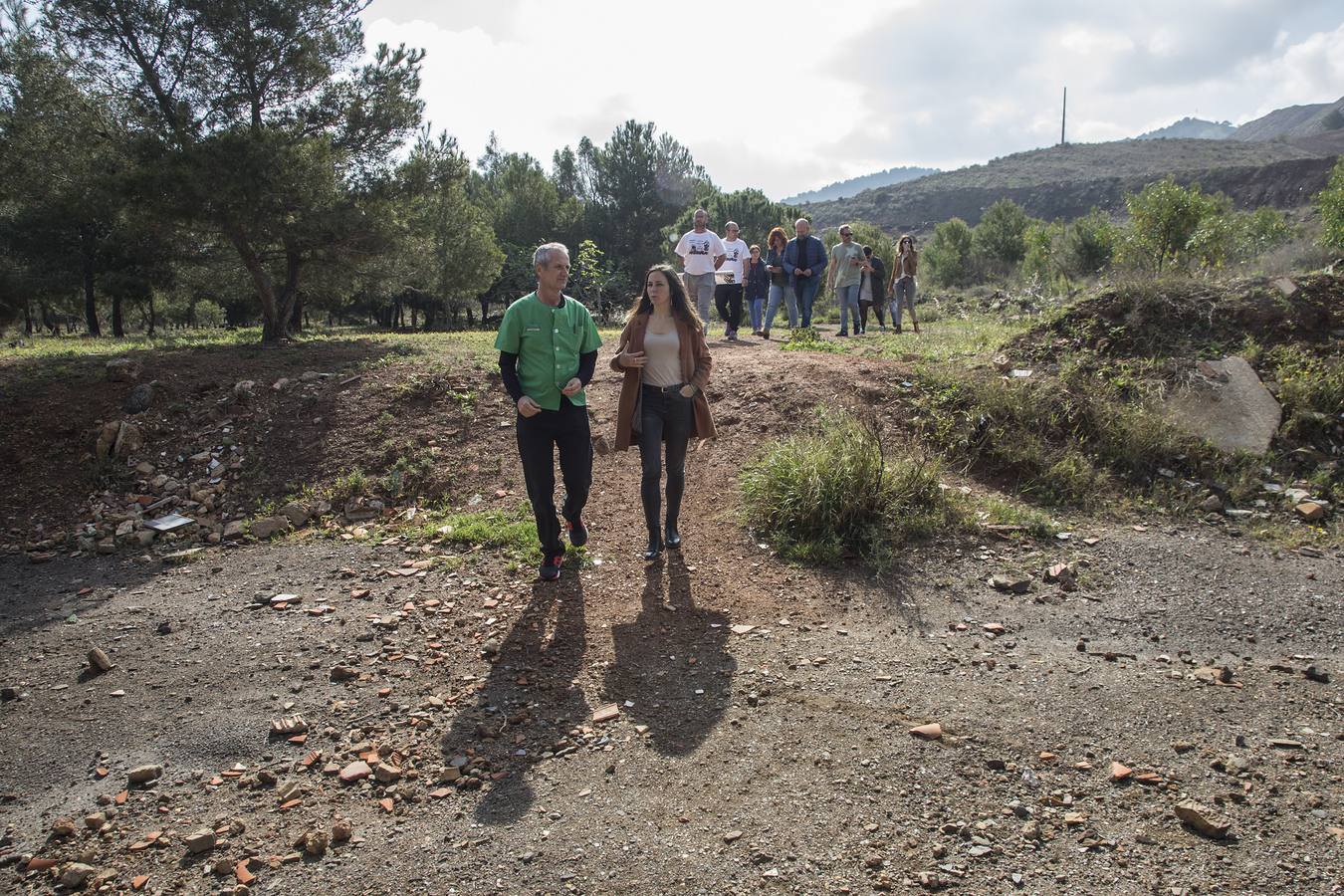 La portavoz adjunta de Unidas Podemos en el Congreso, Ione Belarra, visitó ayer Llano del Beal.