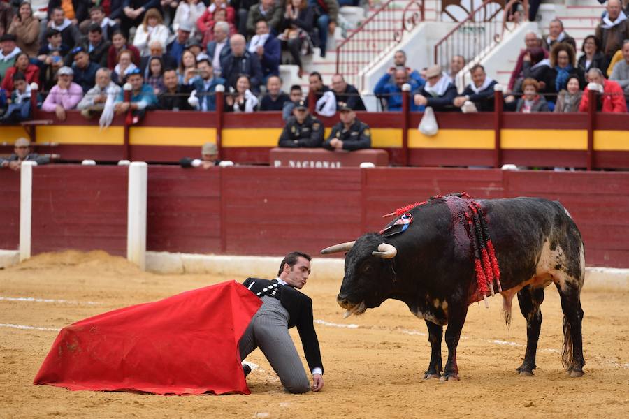 El festival de la AECC celebra su XXV edición con un gran espectáculo. Trece orejas y tres rabos en un festejo de alto nivel artístico