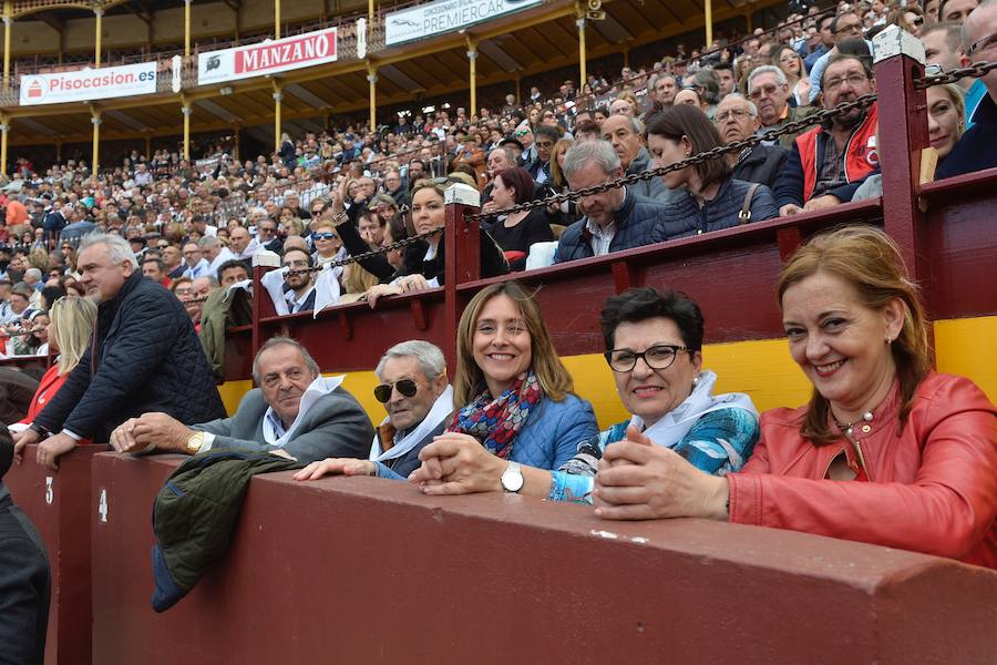 El festival de la AECC celebra su XXV edición con un gran espectáculo. Trece orejas y tres rabos en un festejo de alto nivel artístico