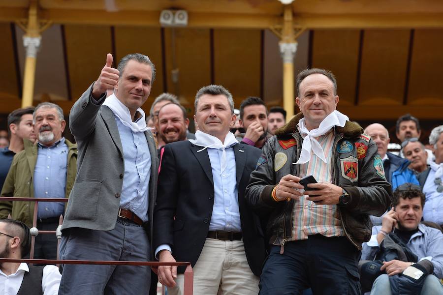 El festival de la AECC celebra su XXV edición con un gran espectáculo. Trece orejas y tres rabos en un festejo de alto nivel artístico