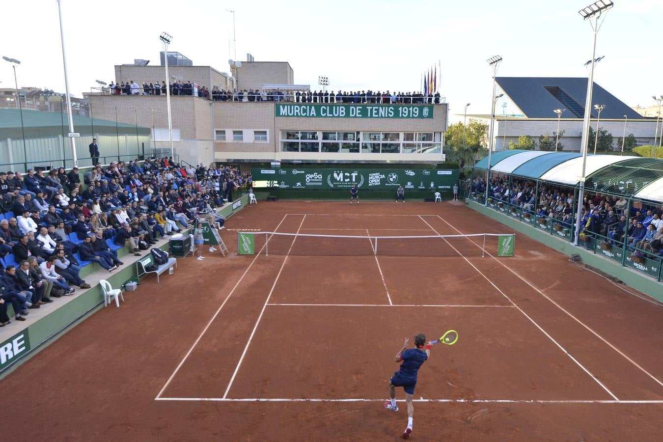 El tenista ilicitano Mario Vilella se impone al murciano en la segunda jornada de la ATP Challenger Murcia Open