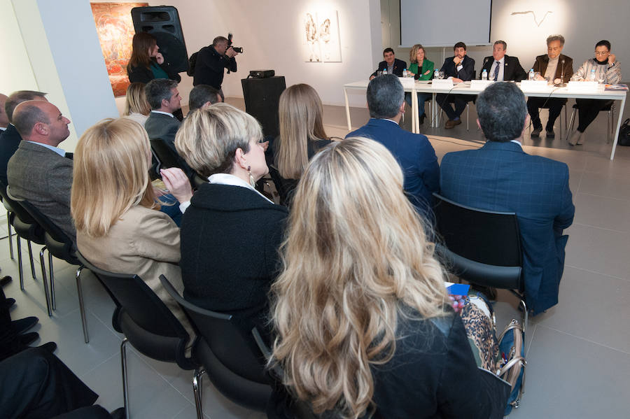 La Región de Murcia contará con la primera organización nacional de productores de fruta con la unión de Apoexpa y Fecoam, según se informó en el cónclave, celebrado en el Museo Pedro Cano de Blanca