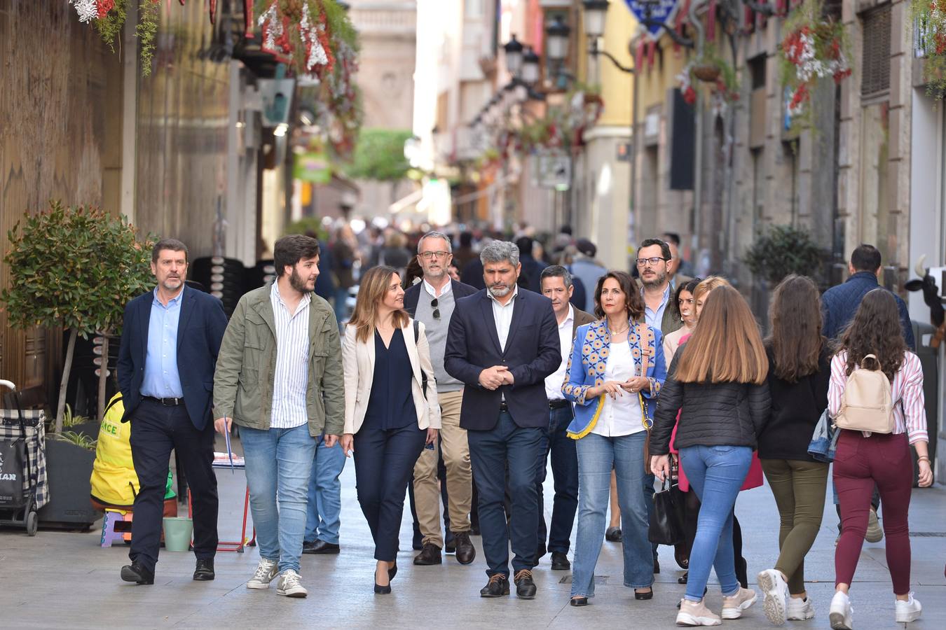 El número uno por Huelva, Juan José Cortés, pide en Murcia que las firmas en defensa de esta figura penal se «conviertan en votos» para el PP.