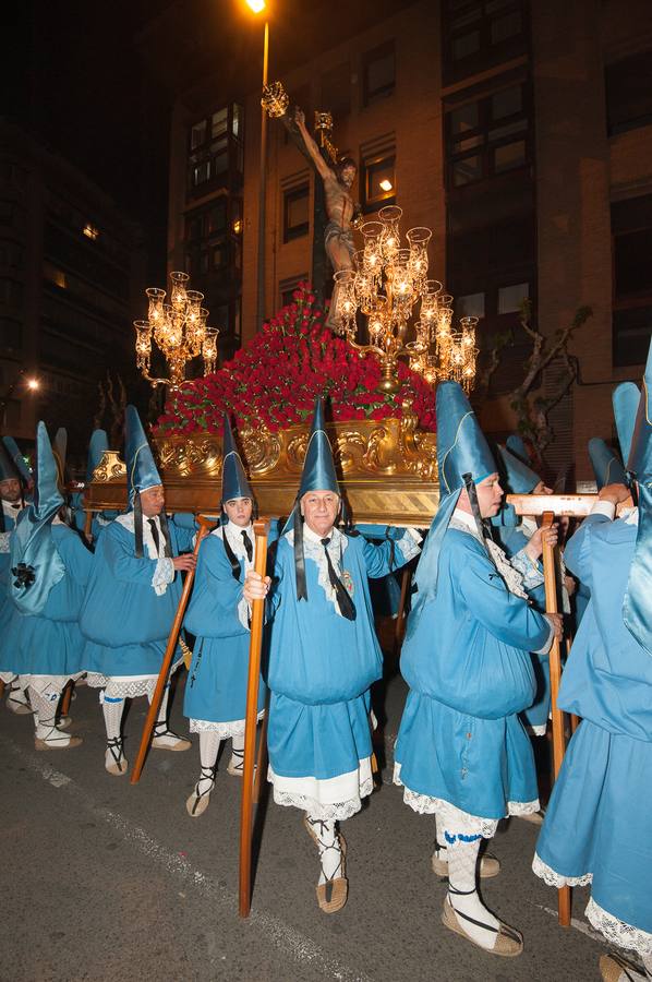 El paso de La Flagelación celebró su 25 aniversario en un desfile que cuajó de espectadores las calles más nazarenas