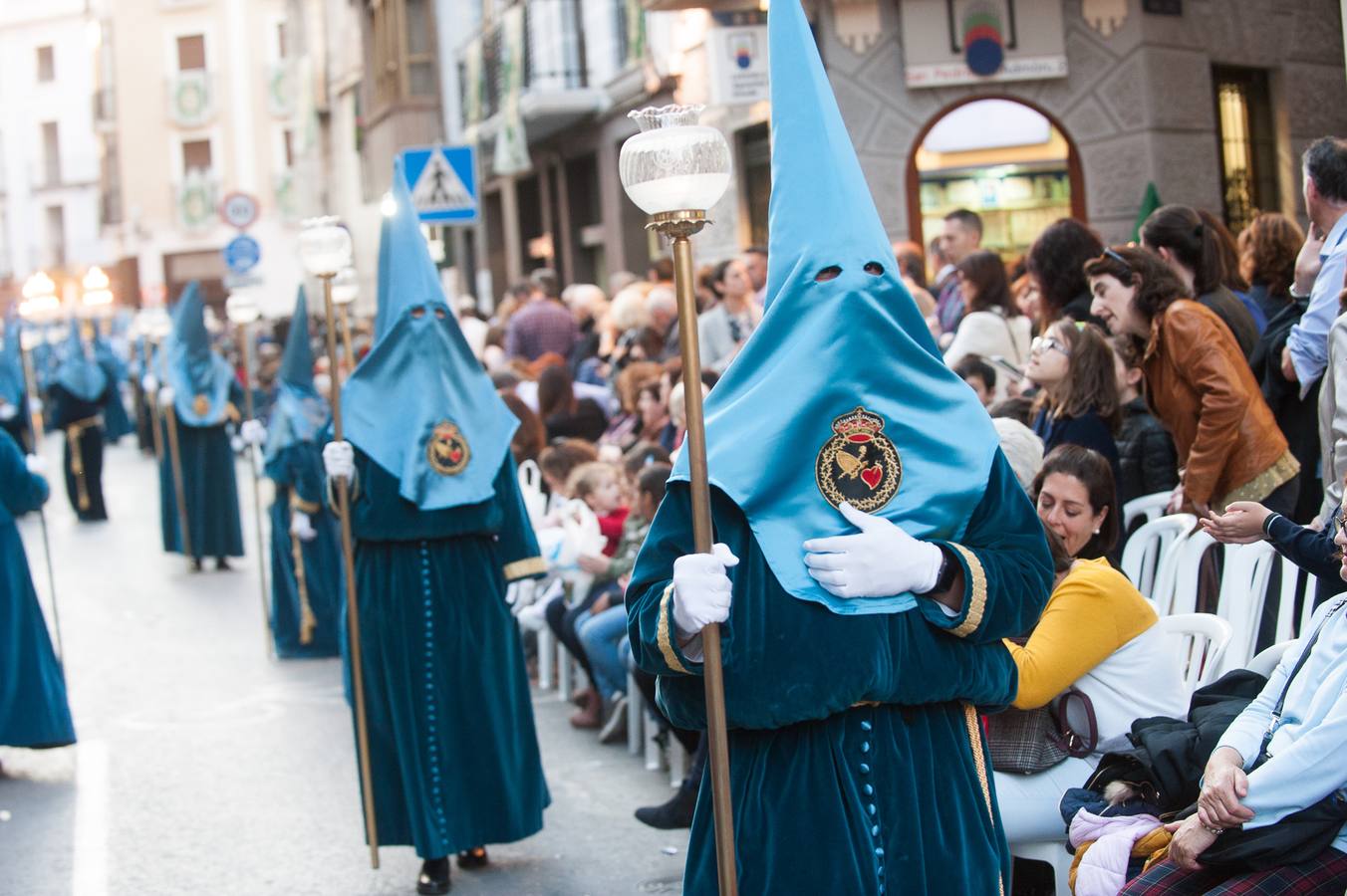 El paso de La Flagelación celebró su 25 aniversario en un desfile que cuajó de espectadores las calles más nazarenas