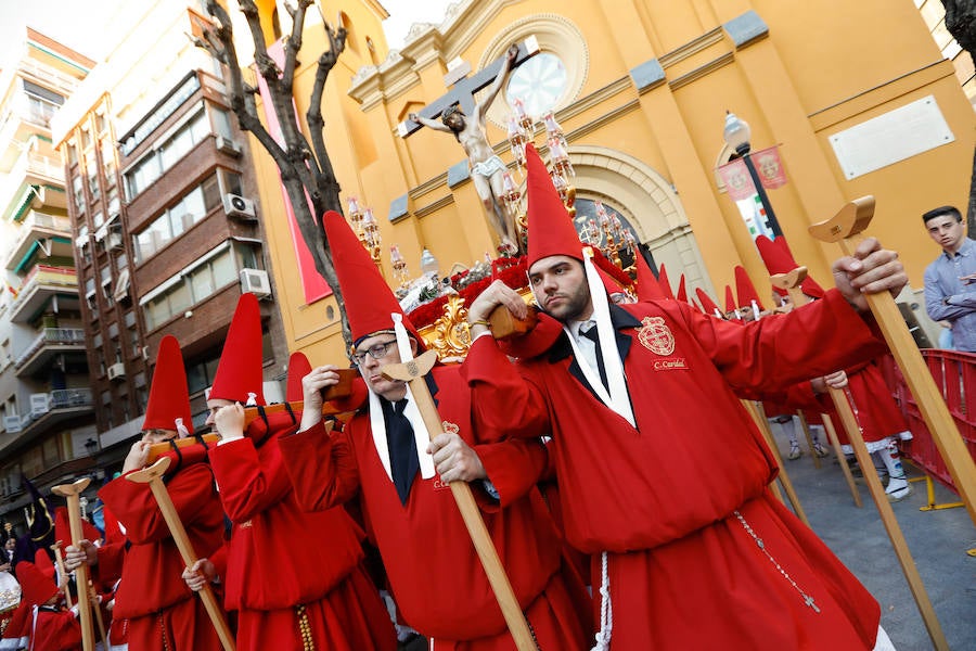 El cortejo devuelve a las calles más nazarenas de Murcia la devoción por el rigor y las tradiciones huertanas