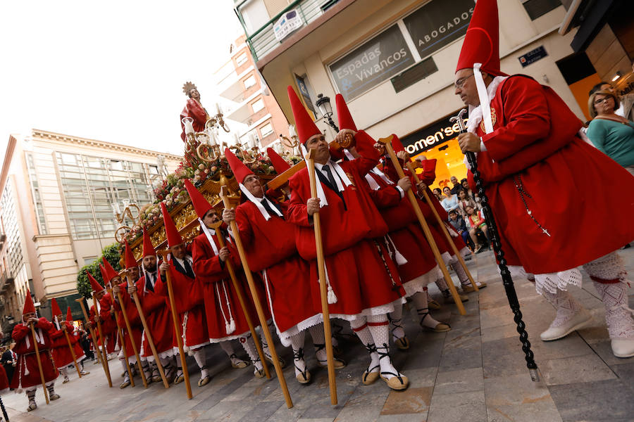 El cortejo devuelve a las calles más nazarenas de Murcia la devoción por el rigor y las tradiciones huertanas