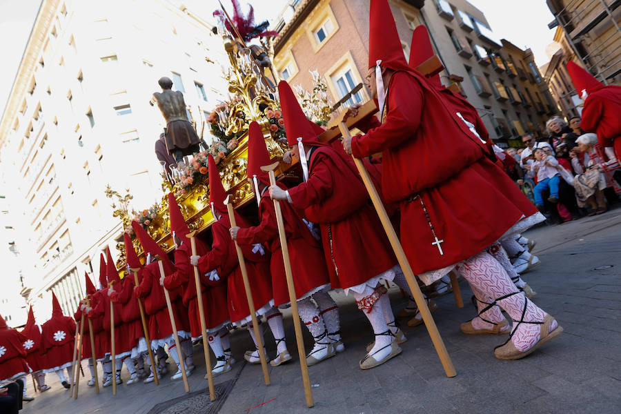 El cortejo devuelve a las calles más nazarenas de Murcia la devoción por el rigor y las tradiciones huertanas