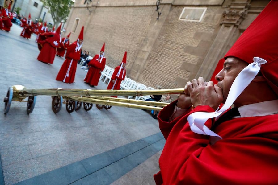 El cortejo devuelve a las calles más nazarenas de Murcia la devoción por el rigor y las tradiciones huertanas