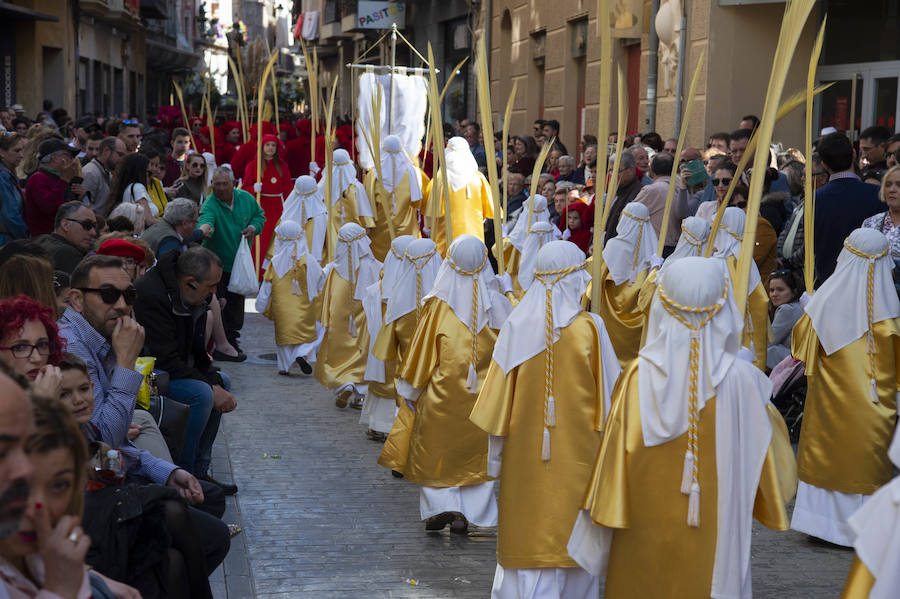 Hebreos y nazarenos californios representan la entrada de Jesús en Jerusalén