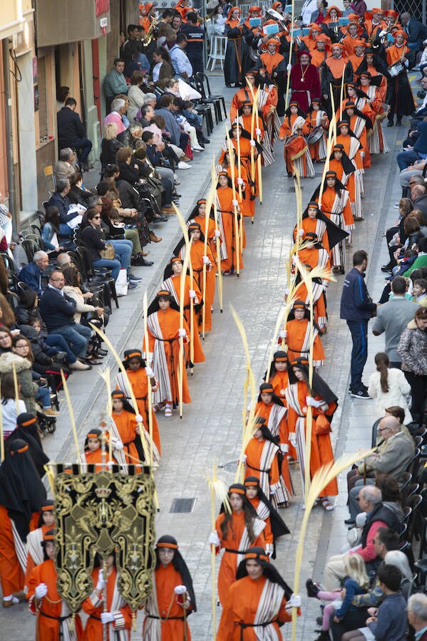 Hebreos y nazarenos californios representan la entrada de Jesús en Jerusalén