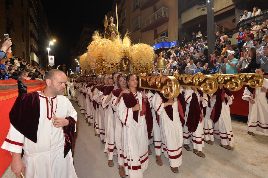 El pueblo hebreo inunda la carrera con los más de 1.000 figurantes que acompañaron a Jesús. La caballería de la reina de Saba puso en pie a los espectadore