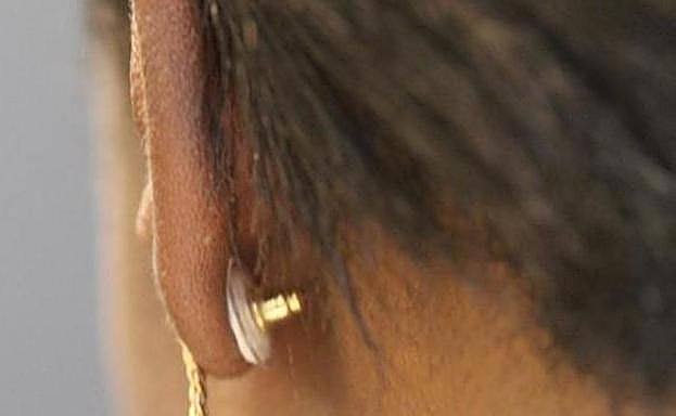 Crean un innovador 'pendiente anticonceptivo' que pasa totalmente desapercibido