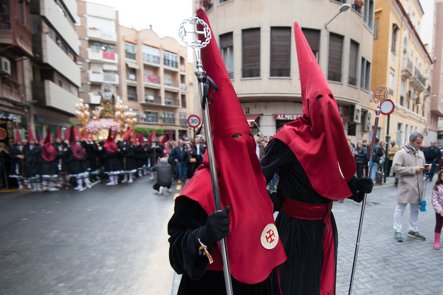 Tras la suspensión de la procesión los fieles pudieron asistir a un encuentro de los pasos realizado en la Plaza de San Antolín