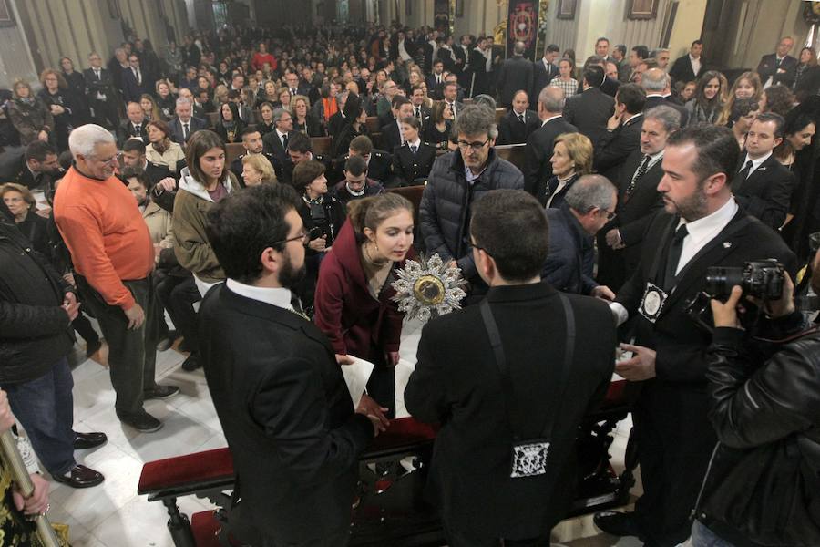 En su lugar, los cofrades celebraron el Via Crucis de forma privada en el interior de la iglesia de San Bartolomé