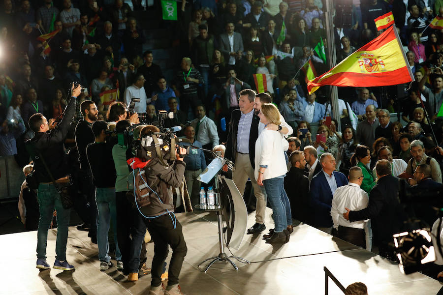 El presidente del partido vaticinó este domingo en Murcia que el día después de las elecciones generales «van a cerrar» muchas empresas de encuestas