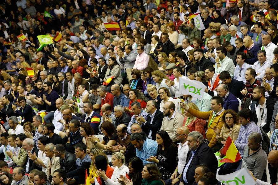 El presidente del partido vaticinó este domingo en Murcia que el día después de las elecciones generales «van a cerrar» muchas empresas de encuestas