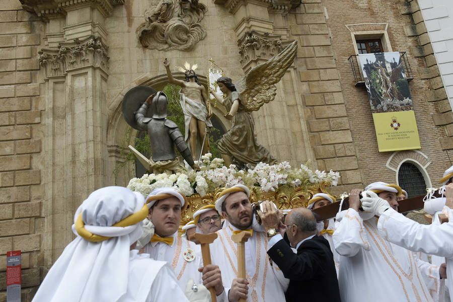 La procesión que pone fin a la Semana Santa murciana ha podido vencer a la previsión de lluvias, aunque ha tenido que retirarse antes de lo previsto