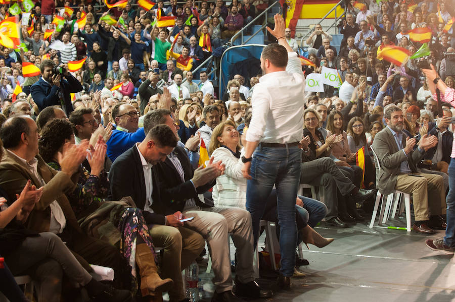 El presidente del partido vaticinó este domingo en Murcia que el día después de las elecciones generales «van a cerrar» muchas empresas de encuestas