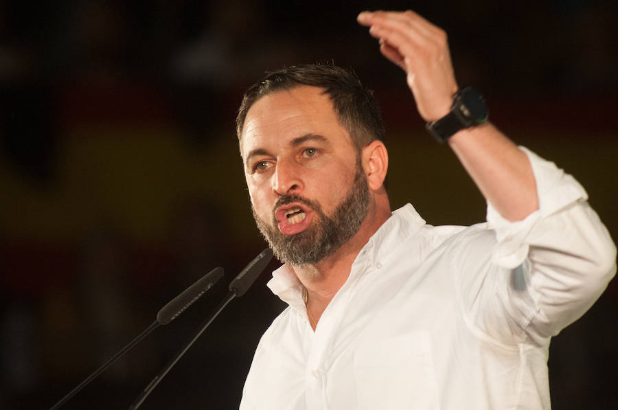 El presidente del partido vaticinó este domingo en Murcia que el día después de las elecciones generales «van a cerrar» muchas empresas de encuestas