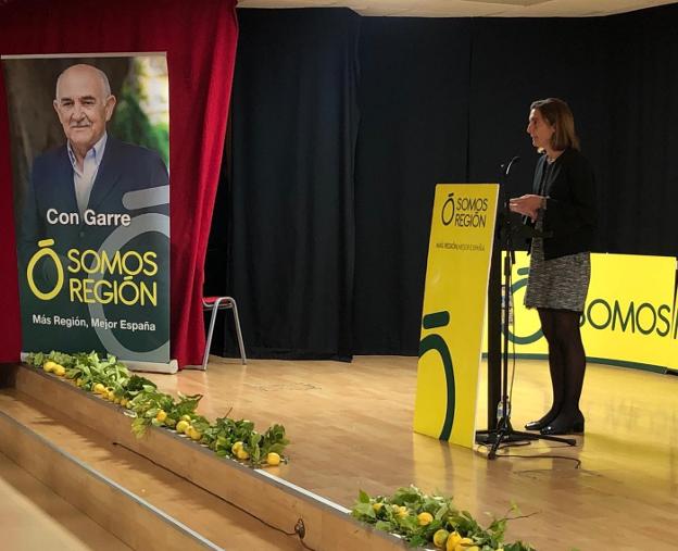 La candidata al Senado por Somos Región, Pilar García Santos, en un acto en Molina de Segura 