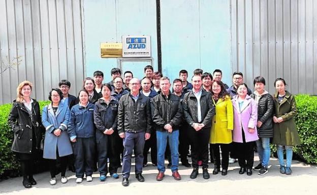 Trabajadores de la empresa, en una de sus plantas en China. 