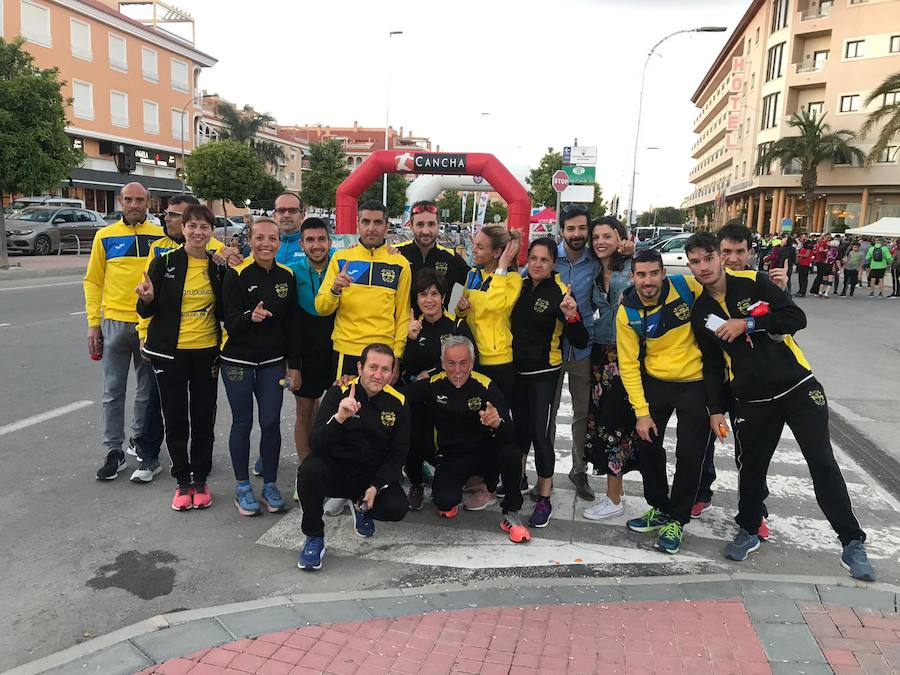 El ganador masculino gana la prueba con un tiempo de 31:29 minutos, por los 39:21 de la vencedora femenina