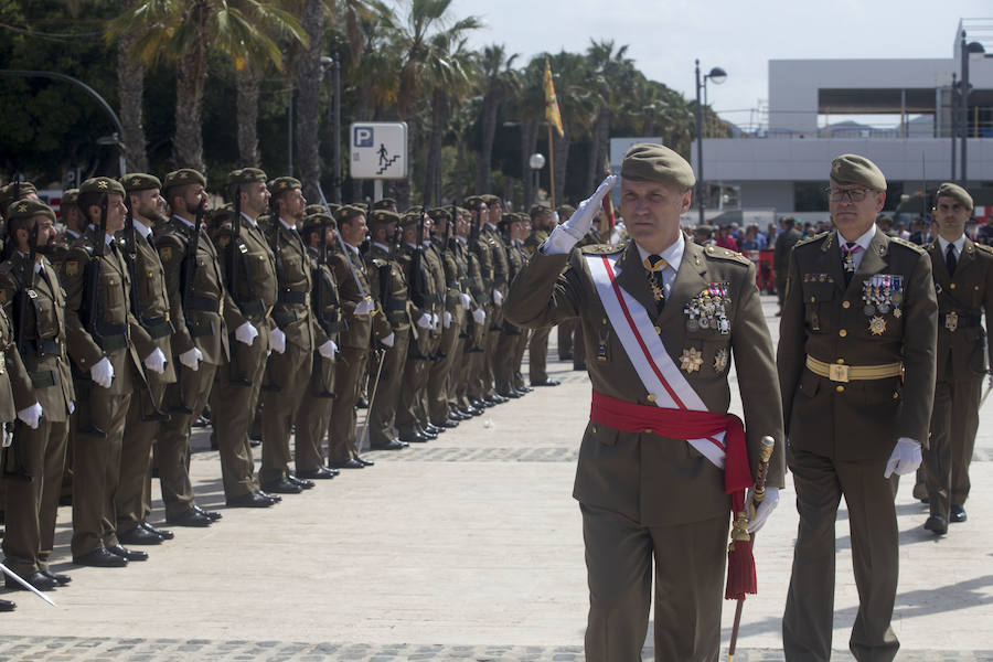 El acto, que comenzó a las 12 horas, rindió honores a la bandera de España y al general jefe del Mando de Artillería Antiaérea del Ejercito de Tierra, Íñigo Pareja Rodríguez