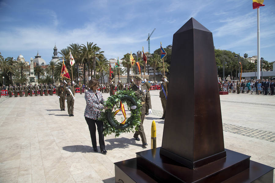 El acto, que comenzó a las 12 horas, rindió honores a la bandera de España y al general jefe del Mando de Artillería Antiaérea del Ejercito de Tierra, Íñigo Pareja Rodríguez