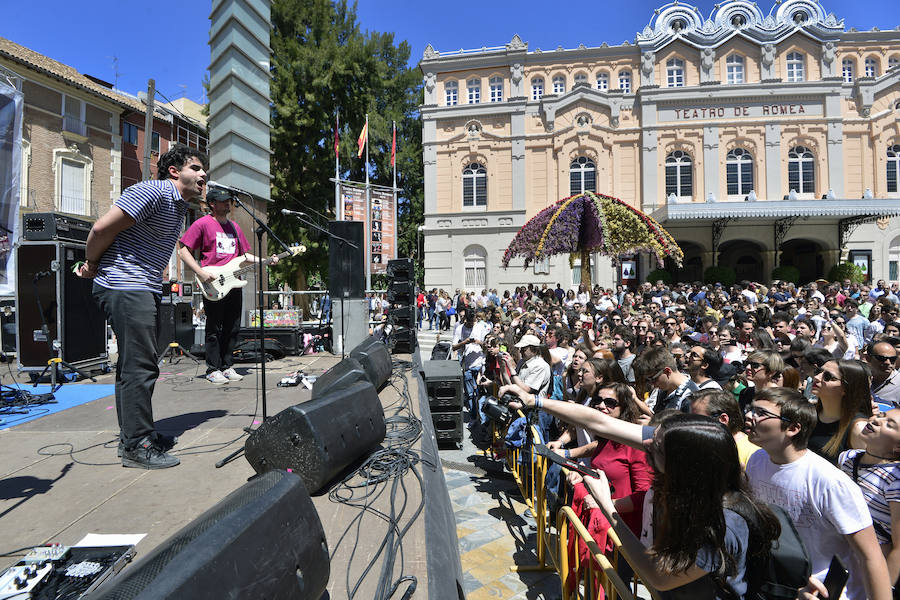 La banda madrileña protagoniza el último 'Secret Show' del festival en la plaza del Romea 