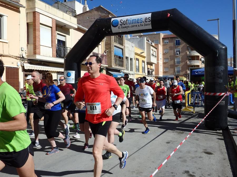 El atleta del Filippedes Moratalla se lleva la IV Carrera Solidaria Down con un tiempo de 30:46 minutos, por los 44:45 para la ganadora femenina