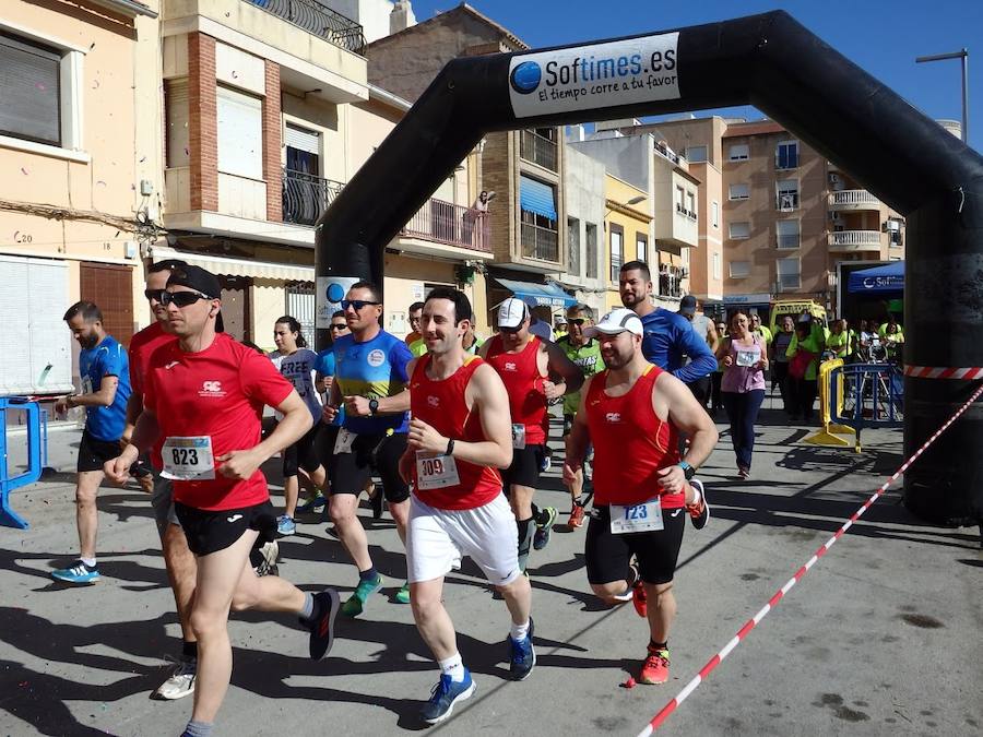 El atleta del Filippedes Moratalla se lleva la IV Carrera Solidaria Down con un tiempo de 30:46 minutos, por los 44:45 para la ganadora femenina